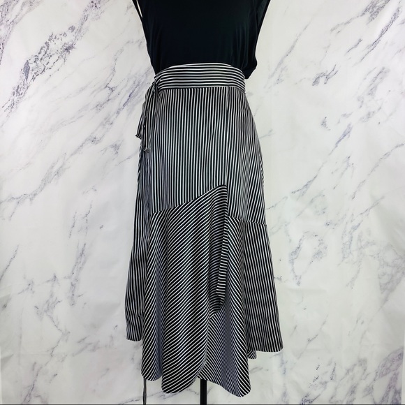 AMUR Dresses & Skirts - AMUR Zoe Skirt